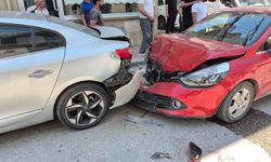 Alkollü sürücü 5 araca çarptı!