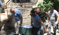 41 yaşındaki adam evinin bahçesinde ölü bulundu