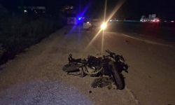 Otomobil motosiklete çarptı: 2 ölü, 1 yaralı