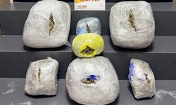 Şüpheli araçtan 15 kilo zehir çıktı