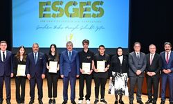 Eskişehir Geleceğin Sesi Öğrenci sempozyumu’ gerçekleştirildi