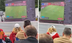 Milli maç izlemek için toplanan vatandaşa izletilen şey pes dedirtti!