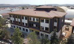 Baksan Mesleki Eğitim Merkezi düzenlenen törenle açıldı