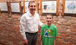 Minik karikatüristlerin sergisi sanatseverlerle buluştu