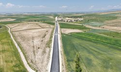 Sivrihisar-Çeltik yolunda asfalt çalışmaları sürüyor