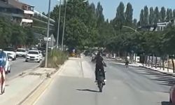 Plakasız motosikletle tehlikeli yolculuk