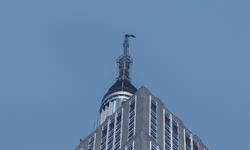 Empire State binasında tehlikeli evlilik teklifi