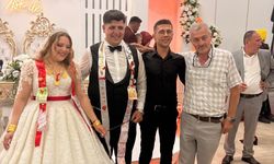 Düğünde takı töreninde hediye ettiği şey gündem oldu