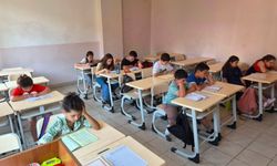 Gençler hem öğreniyor hem eğleniyor...