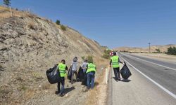 4 ton çöp toplandı