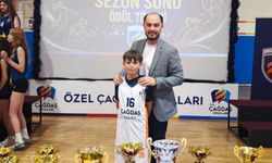 Babasının izinde potaya çıktı!