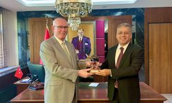 Başkan Kazım Kurt’tan Kaymakam Şahin’e ziyaret