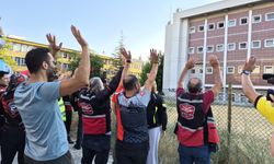 Motosikletlilerden onkoloji servisindeki çocuklara sürpriz