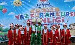 Kur'an kurslarında coşkulu şenlik