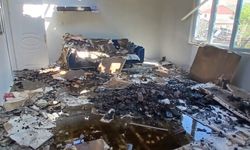 Müstakil ev alevlere teslim oldu