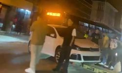 Kontrolden çıktı, dubalarda askıda kaldı