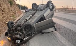 Otomobil ters döndü: 1 yaralı