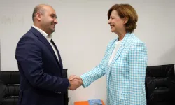 Ayşe Başkan bizim partiye geliyormuşsunuz