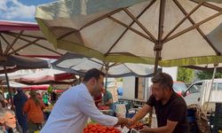 Pazar esnafı ve vatandaşın sorunlarını dinledi