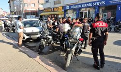 Eskişehir’de hafif ticari araç polis motosikletine çarptı