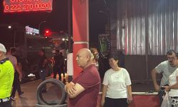 Alevlere teslim olan iş yerlerini gözyaşlarıyla izledi