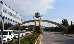 Eskişehir Osmangazi Üniversitesi’nde transit araç geçişleri durduruldu!