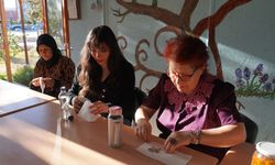 Şifalı bitkilerden kendi kremlerini yaptılar