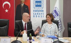 Her söze inanıyor…