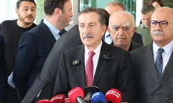 Şimdi bize demokrasi dersi vermeye kalkıyor…