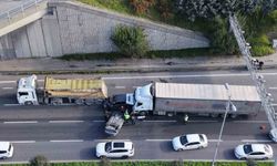 Bağcılar'da zincirleme kaza: 2 yaralı