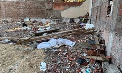 Boş arsa çöplüğe döndü!