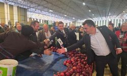 İYİ Parti sahada vatandaşı dinledi