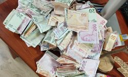Tramvayda para isterken zabıtaya yakalandı