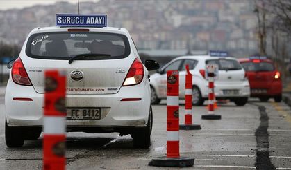 Sürücü kursları dikkat: Eski zorunluluk kaldırıldı!