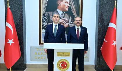 Vali Aksoy’u makamında ziyaret etti