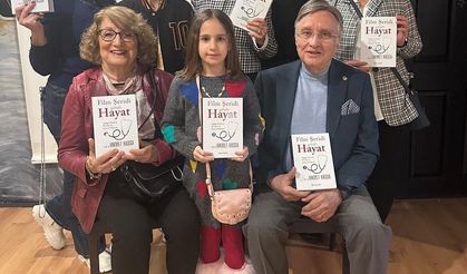 Prof. Dr. Hikmet Hassa'dan ‘Film Şeridi Gibidir Hayat' adlı söyleşi ve imza günü