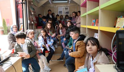 Çocukların kitaplarla dolu haftası