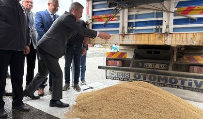 Eskişehir’de hasat sezonunun ilk arpası satıldı