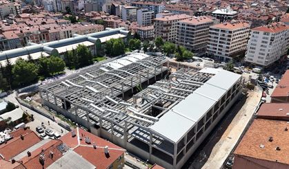 Eskişehir’in Yeni Kapalı Pazar Yeri yükseliyor