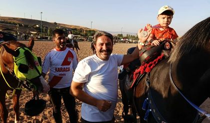 Ata sporunda ödüller sahiplerini buldu