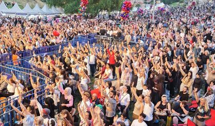 Sivrihisar’da binlerce kişi aynı şarkılara eşlik etti