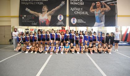 Minik cimnastikçiler geleceğe hazırlanıyor