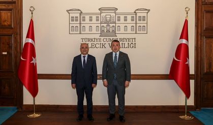 Nedim Çolpan göreve başladı