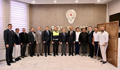 Gaziler ile bir araya geldi