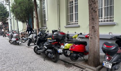 Çarşı Camii yanında motosiklet yoğunluğu