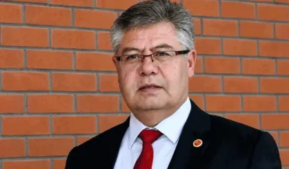 Tepebaşı Belediye Başkan Yardımcısı Neşet Ertoy kalp krizi geçirdi