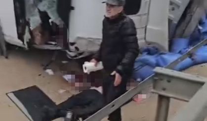 Tır kazasında ağır yaralandı