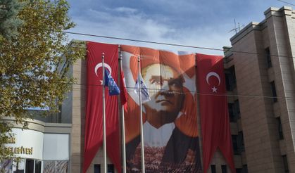 Eskişehir dev Türk bayraklarıyla donatıldı