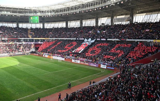 Seni sevmek ömre bedel!