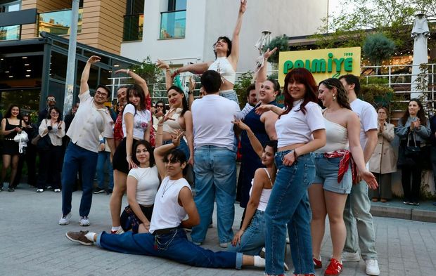Eskişehir sokaklarında renkli görüntüler